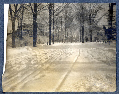 Photograph of a city road in wintertime